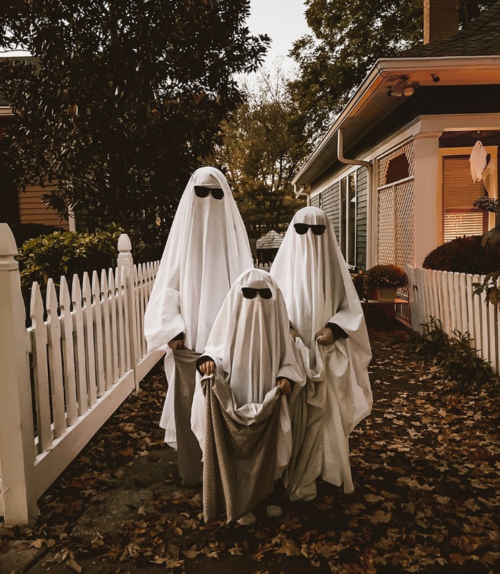 DIY Halloween Costume Classic Ghost