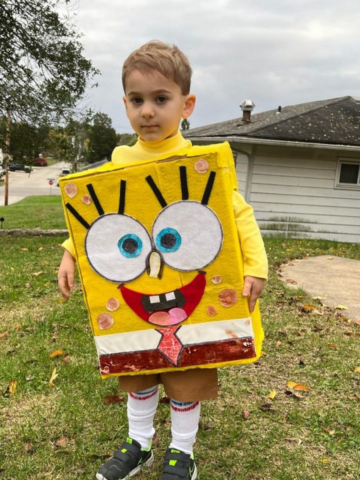 DIY Spongebob Squarepants Costume For A Boy