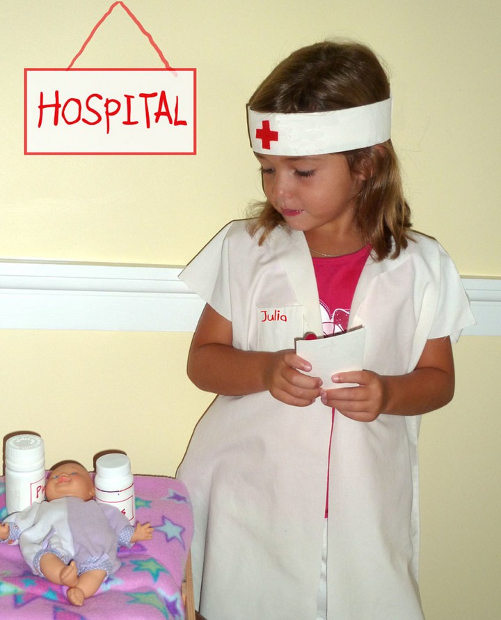 Easy Nurse Pillowcase Costume