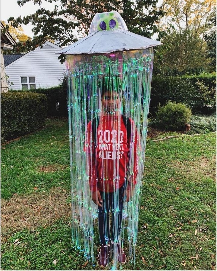 DIY Ufo Costume Is Out Of This World