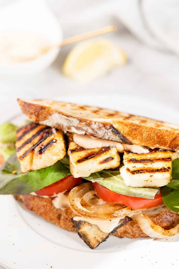 Halloumi Sandwich
