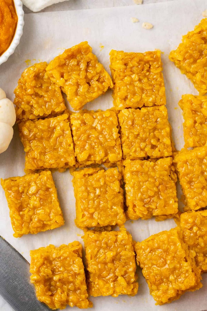 Quick And Easy Pumpkin Rice Krispie Treats