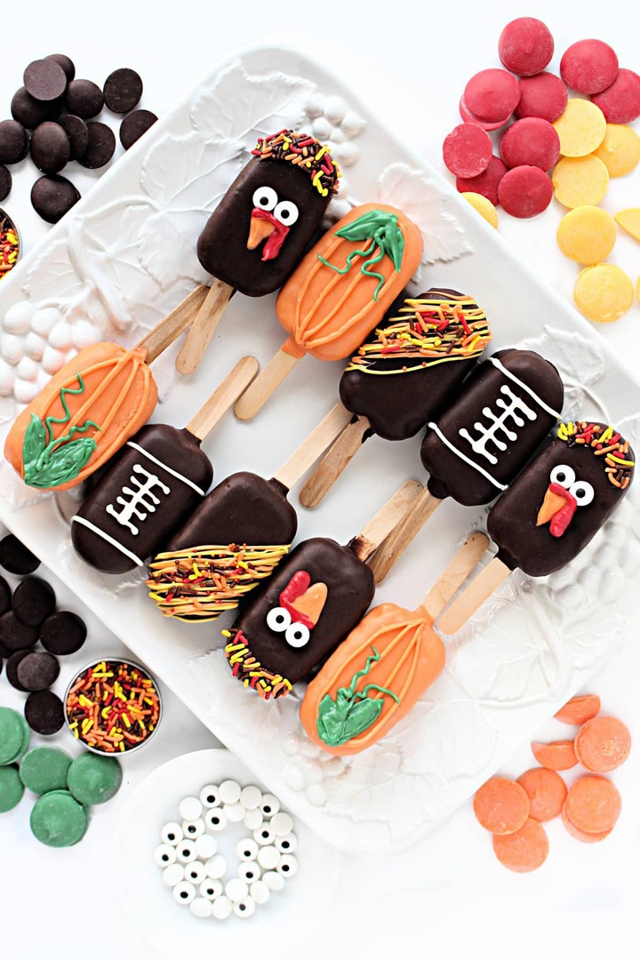 Thanksgiving Peanut Chews Candy Pops