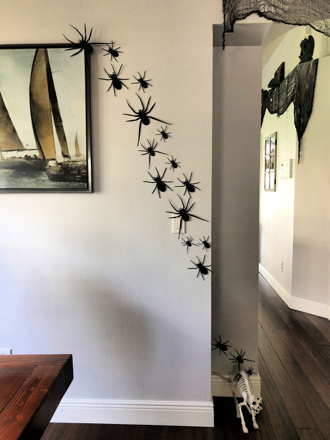 DIY Paper Spider Wall