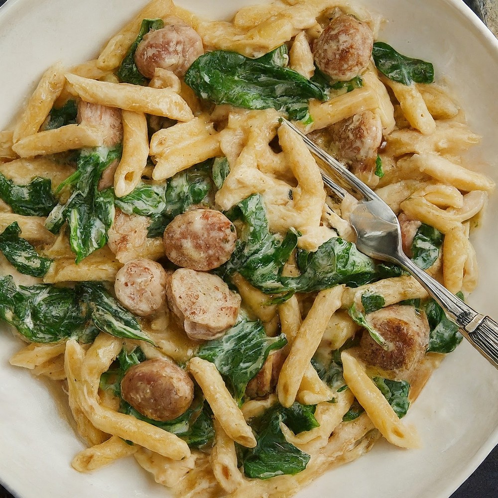 Creamy Garlic Sausage & Spinach Pasta