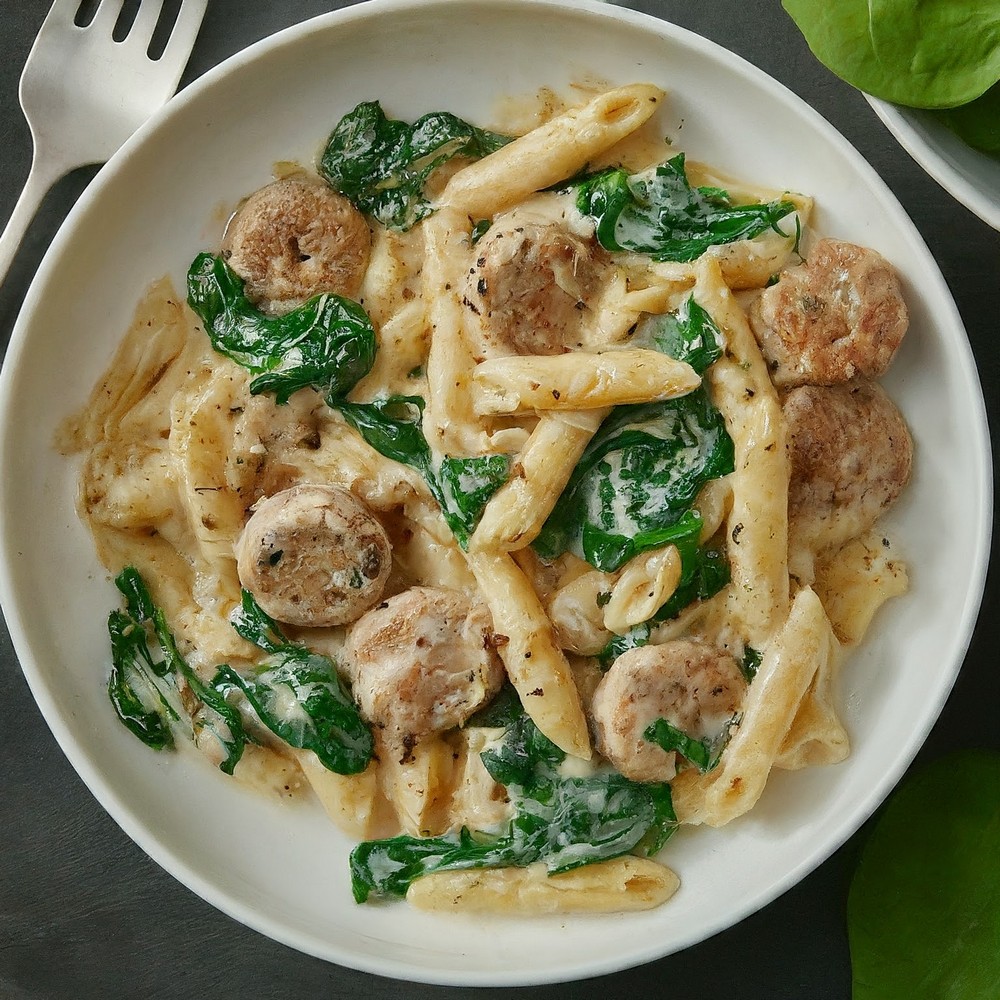Garlic Sausage & Spinach Pasta