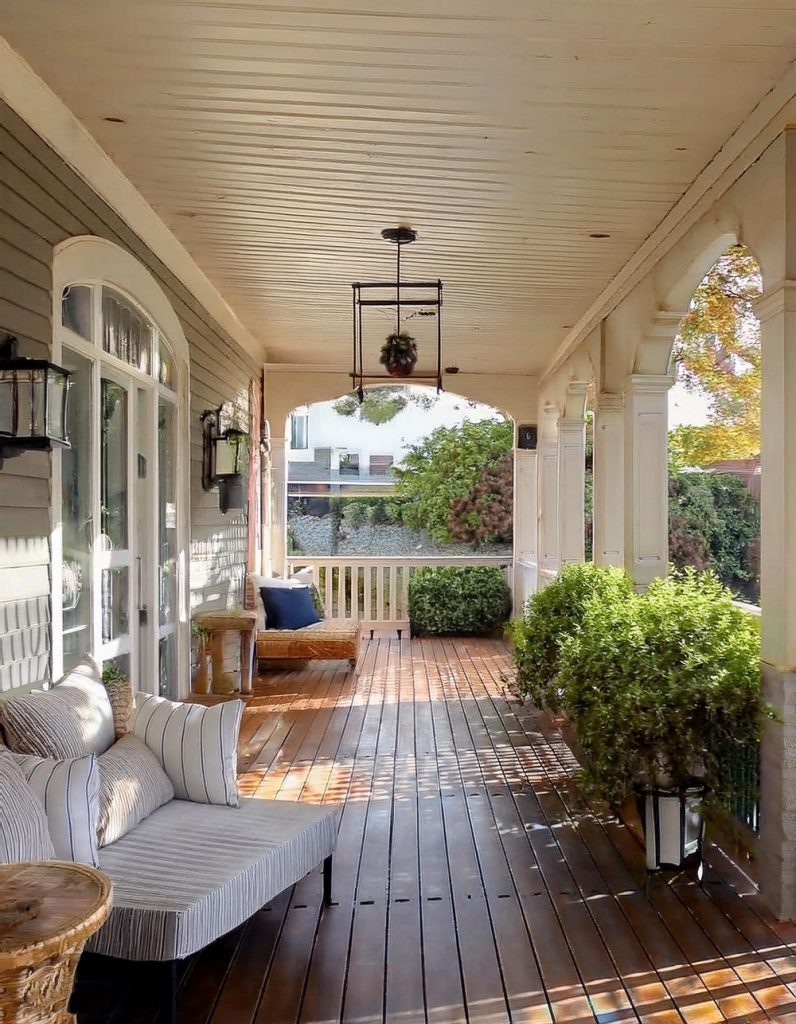 10 Easy To Adopt Narrow Front Porch Decor Ideas - The Julie Art