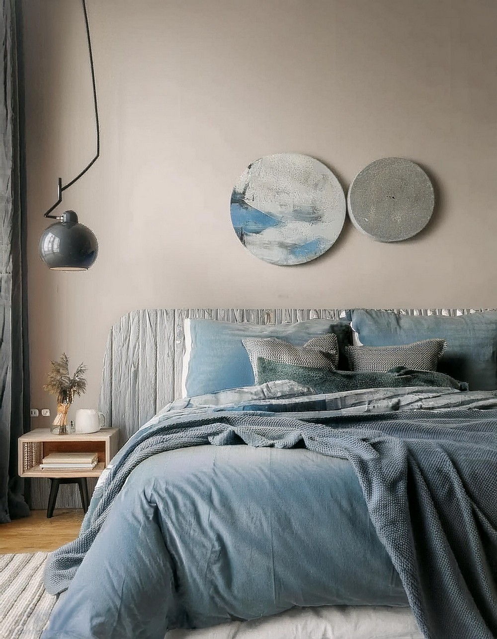 Minimalistic Whimsical Bedroom Decor