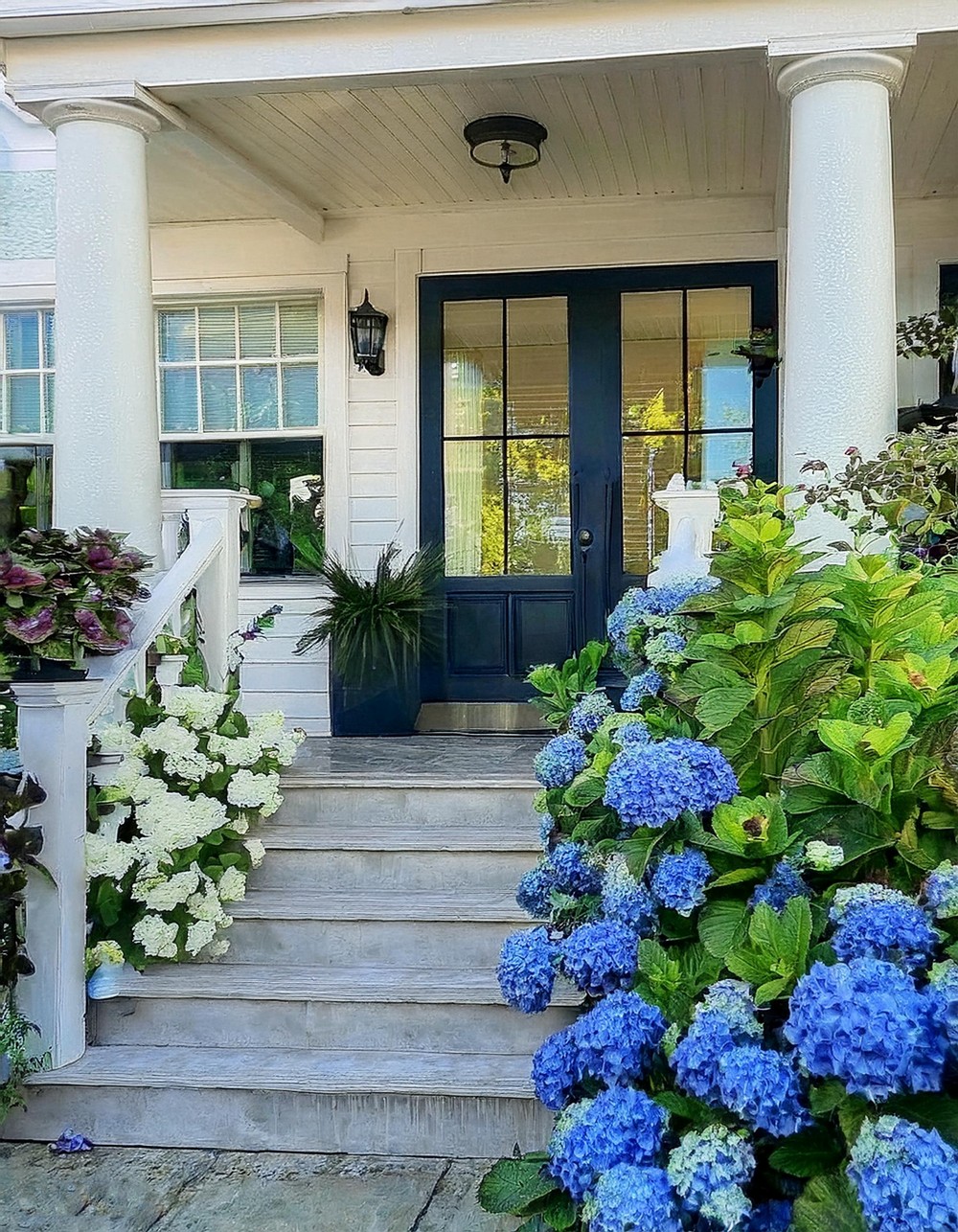 Simple Living Outdoor Entryway